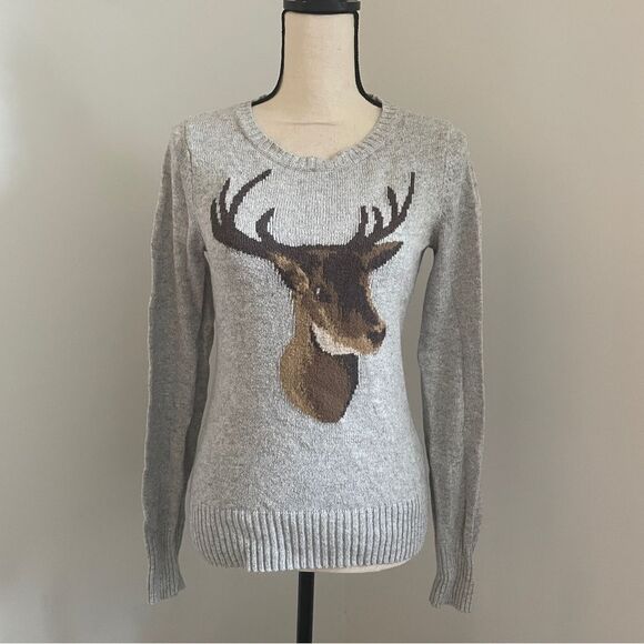 H&M Gray Crew Neck Deer Knit Sweater size Small Preppy Angora Blend Pullover - Picture 1 of 11